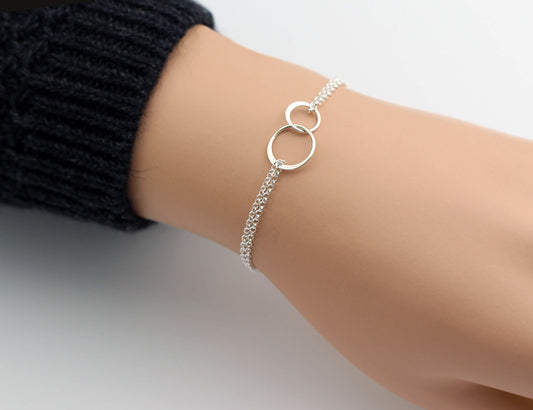 A Charmed Impression Father to Daughter Gifts • Sterling Silver Bracelet • Infinite Love • Two Connected Eternity Circles Bracelet • Gift for Women Teenage Girl • Gift for Daughter from Dad