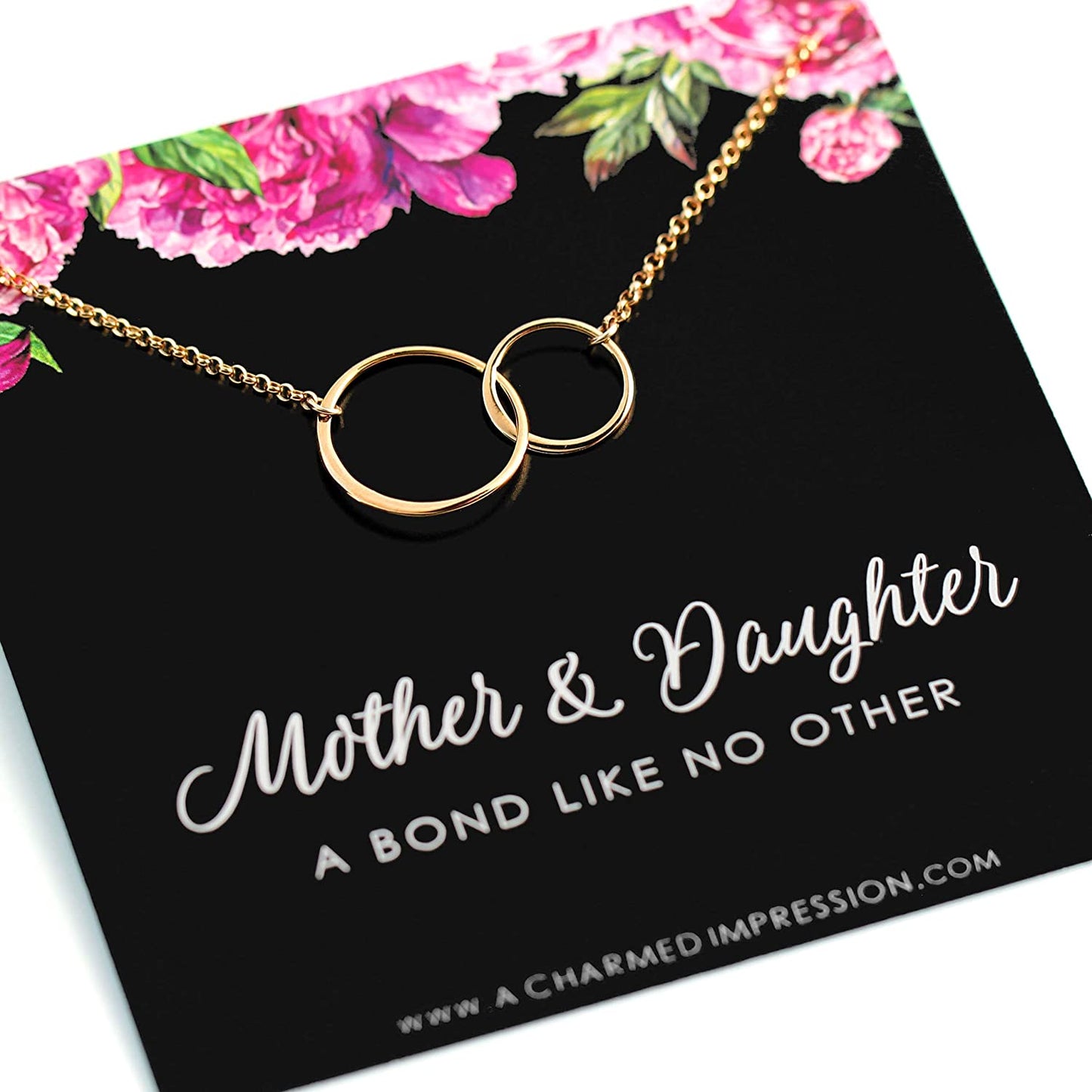 Gold Mother and Daughter Necklace • Mom Gifts to from Daughter • Card and Gift for Mom • Gold Circle Necklace • Birthday Gifts for Women • Mother's Day • Mother of the Bride • Stepmom Stepdaughter